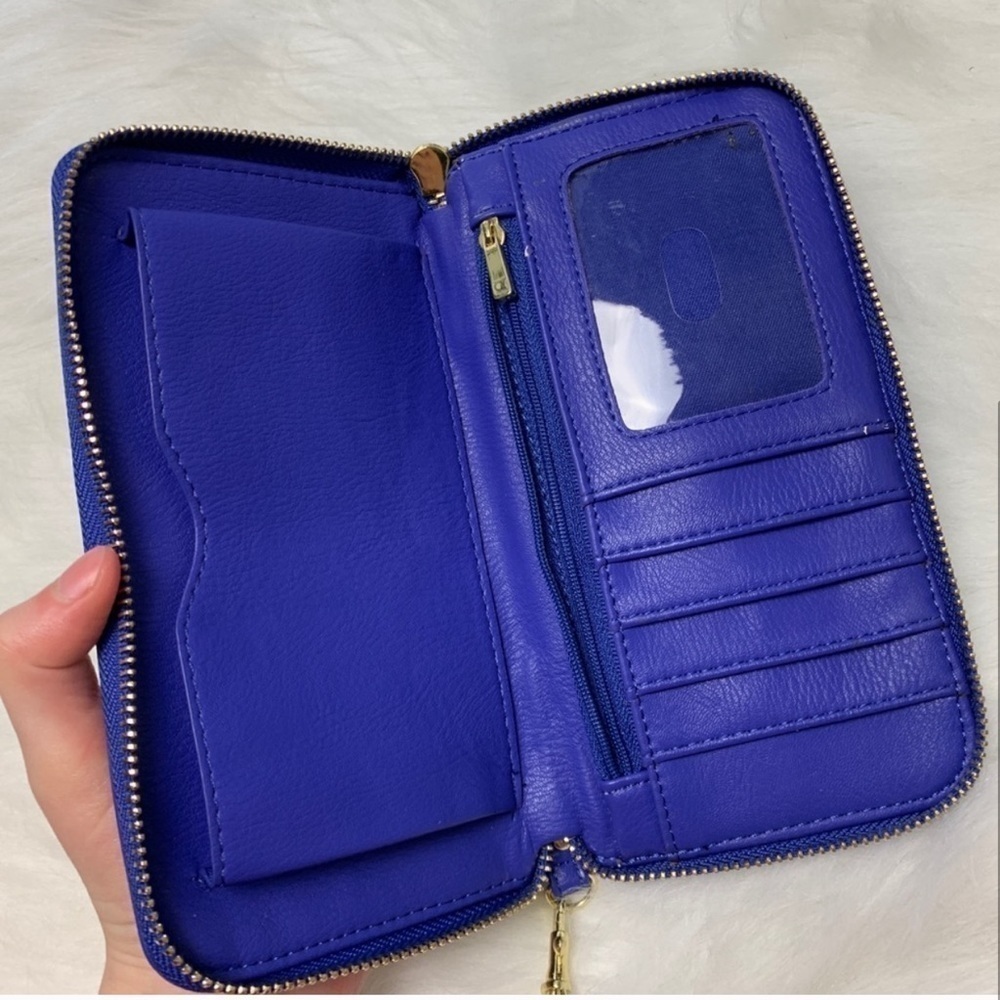 Blue Bow Zippy Wallet - Picture 4 of 4
